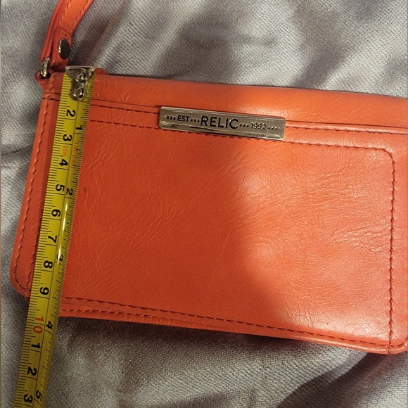 Relic by Fossil Women's Wallet Orange Wristlet w/Snap Closure - Picture 10 of 10